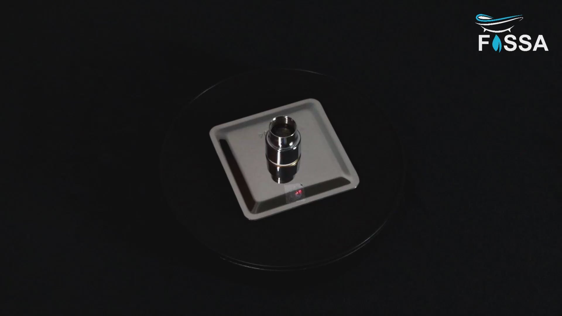 Clean square design gives a stylish and neat look to the bathroom.